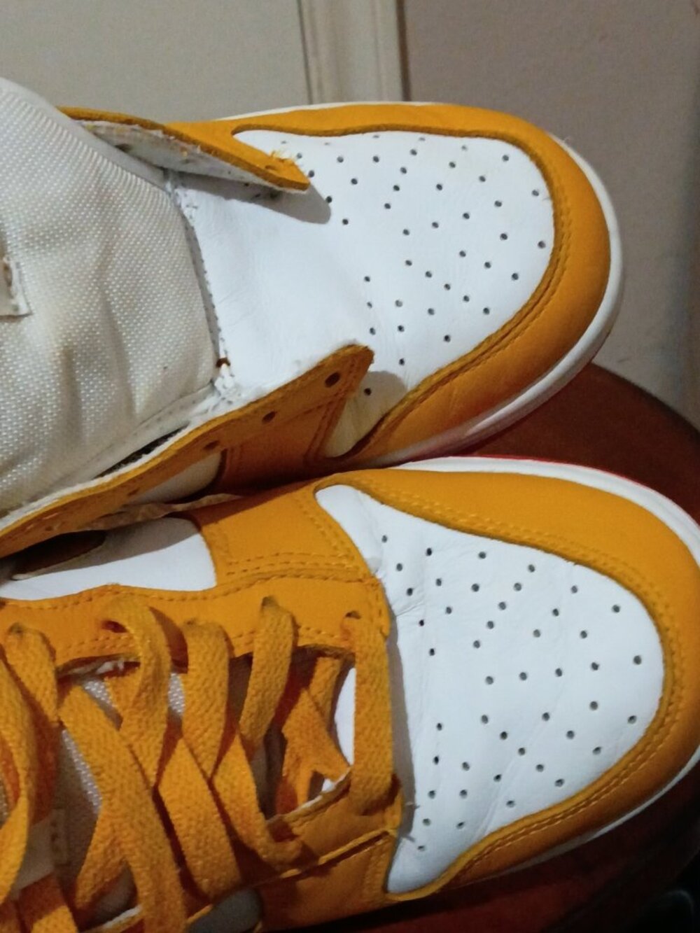 Nike Dunk High Women's Shoes University Gold Metallic Gold Size 7 DQ4691 700 - Picture 14 of 14